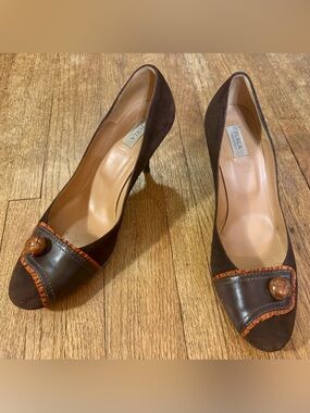 Furla Brown Suede & Leather Pump with Orange Trim - 41
